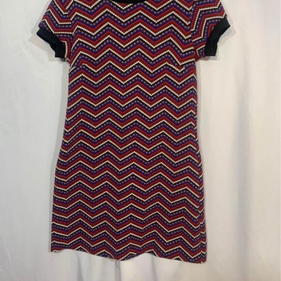 ZARA Woman Shift Dress. Knit Ribbed Texted. Blue/red/white/black. Size Medium. - Picture 2 of 9